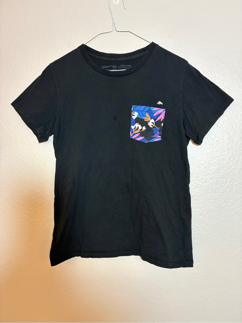Patagonia Women's Organic Cotton Tee Black Flying Bird Floral Pocket Size S